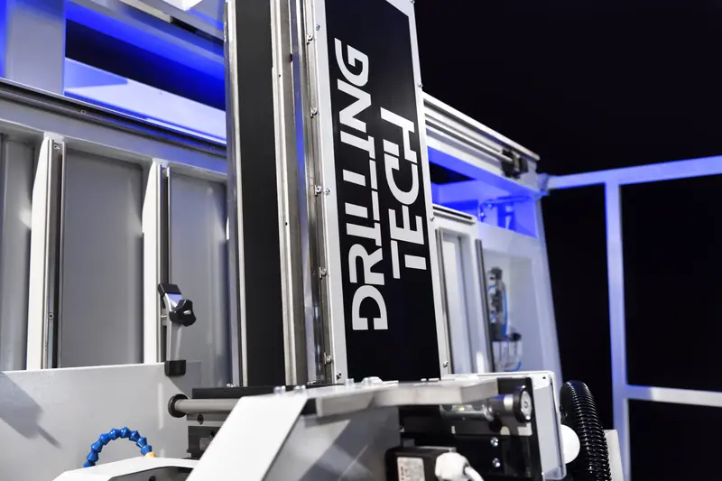 Stazione di foratura e fresatura Drilling Tech — foto 4